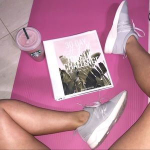 Fashionable sneakers Andre-01